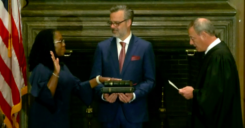 Brown-Jackson sworn in to U.S. Supreme Court