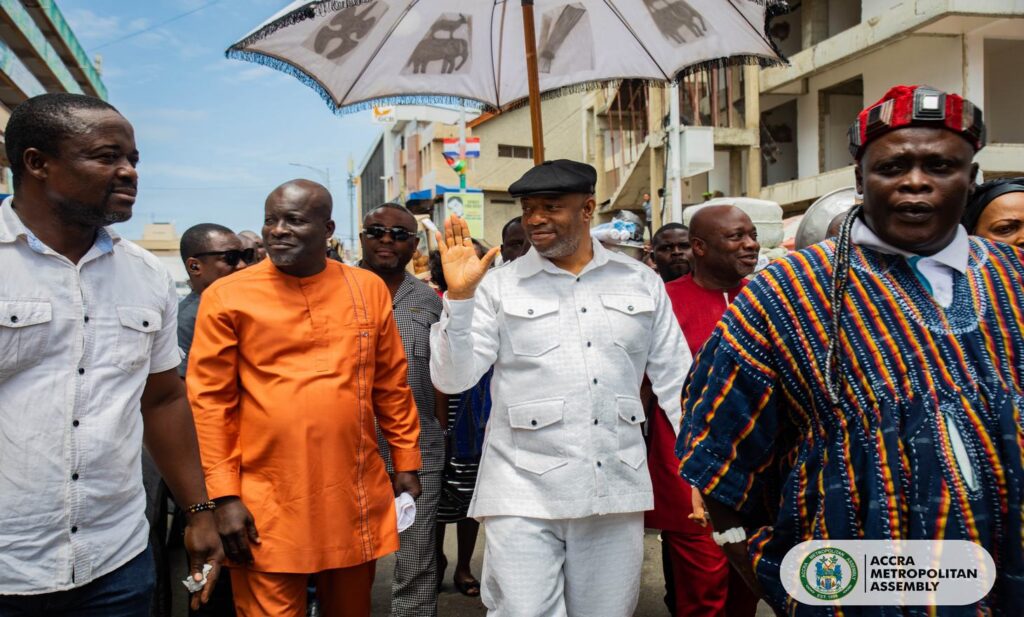 Ga Mantse visits Accra’s Makola Market